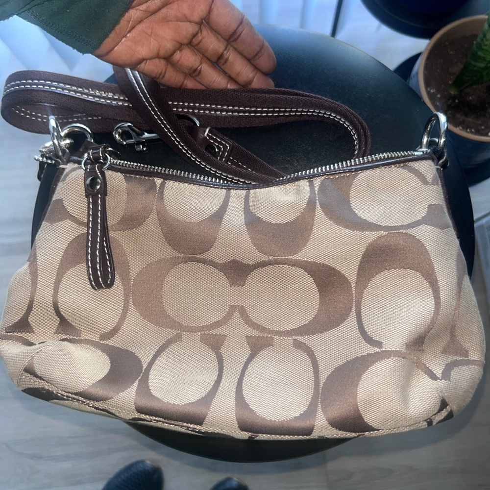Coach Brown Signature Logo Shoulder Bag - Picture 2 of 6